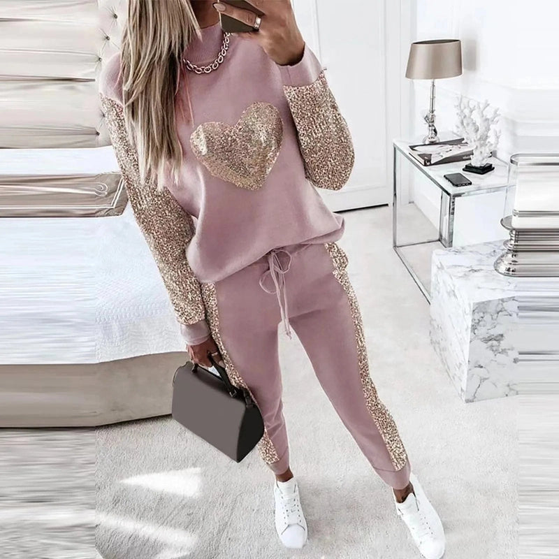 Chic und Komfort: Set aus Pullover und Hose für Frauen | Adelina
