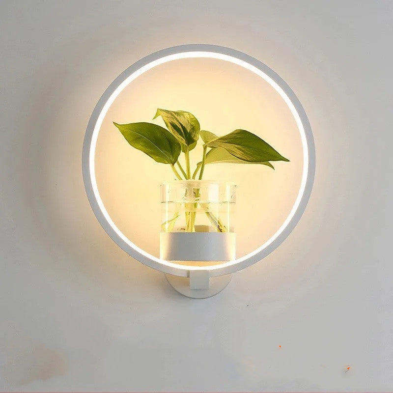 Einzigartige Ambient-Wandbeleuchtung für Wohnräume mit Pflanzenhalter | Sargos NUMENCE Wall Lighting