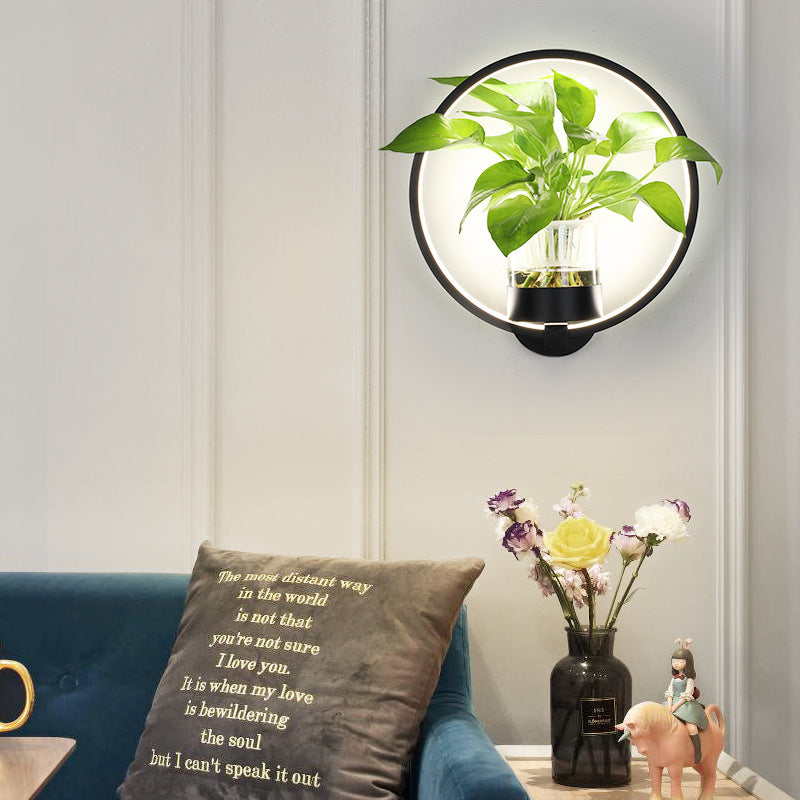 Einzigartige Ambient-Wandbeleuchtung für Wohnräume mit Pflanzenhalter | Sargos NUMENCE Wall Lighting