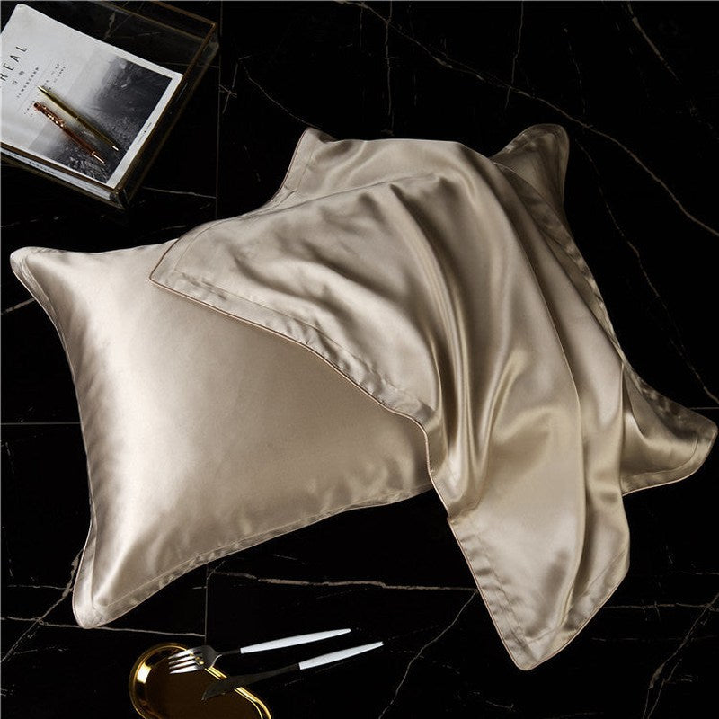 Seidenkissenbezug mit elegantem Splicing-Design | Miramis NUMENCE Pillowcase