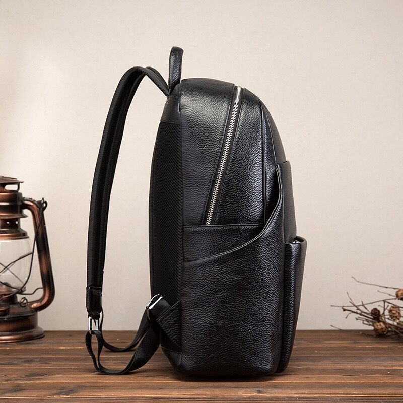 Leder-Reise-Rucksack mit kompakter 20L Kapazität | Castor NUMENCE Backpack