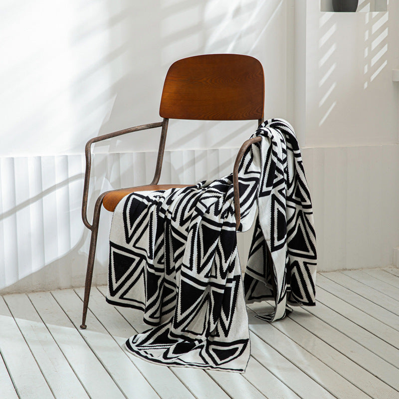 Nordische geometrische Strickdecke - Stilvolle Sofadecke & Gemütlicher Schal | Stelli NUMENCE Knitted Blanket